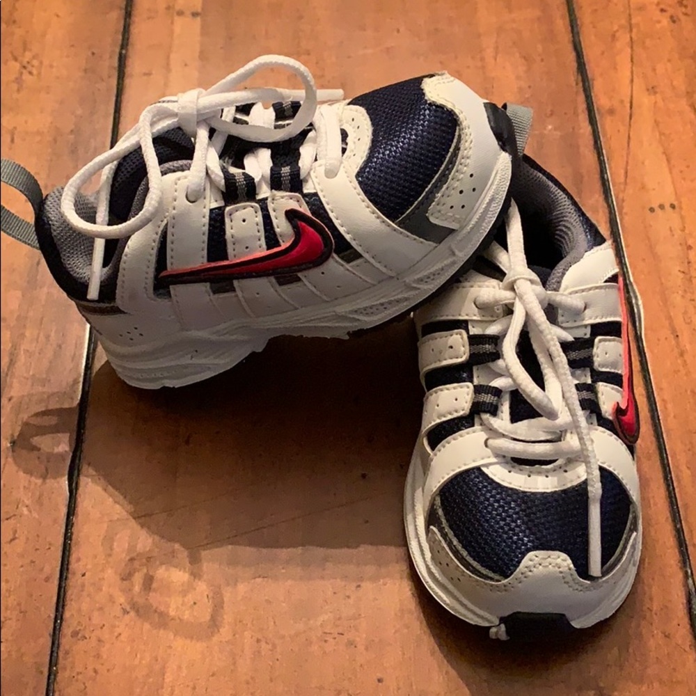 Nike baby boys chunky shoes